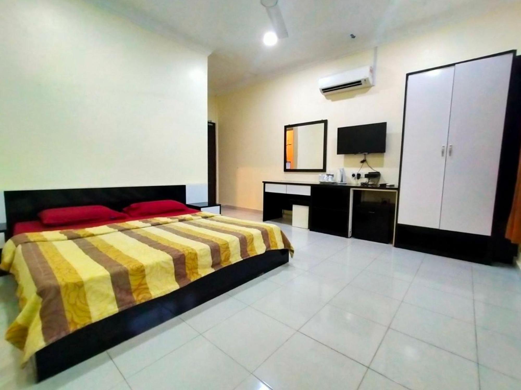 Capital O 91118 Chalet Seri Idaman Bayan Lepas Bagian luar foto