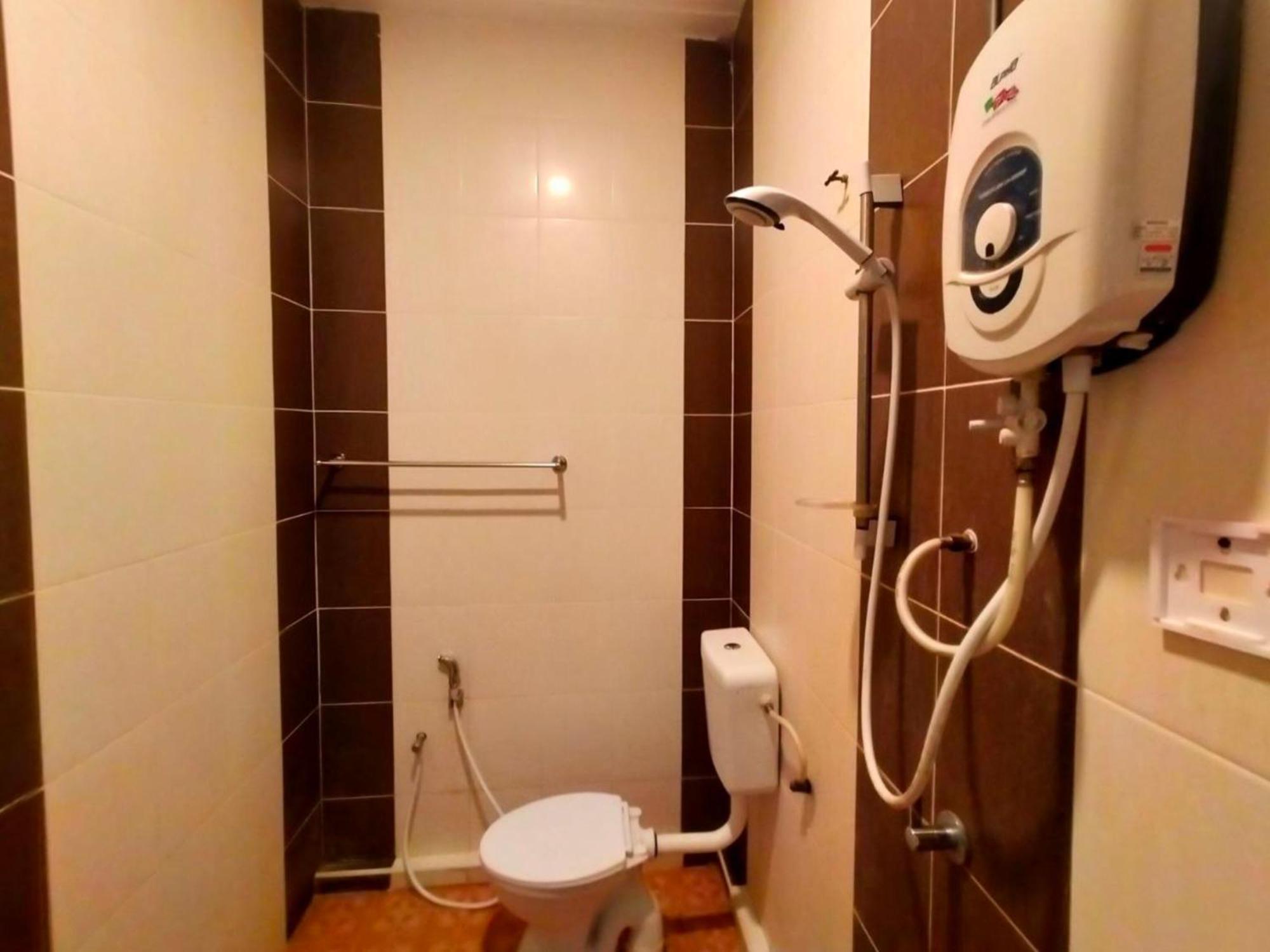 Capital O 91118 Chalet Seri Idaman Bayan Lepas Bagian luar foto