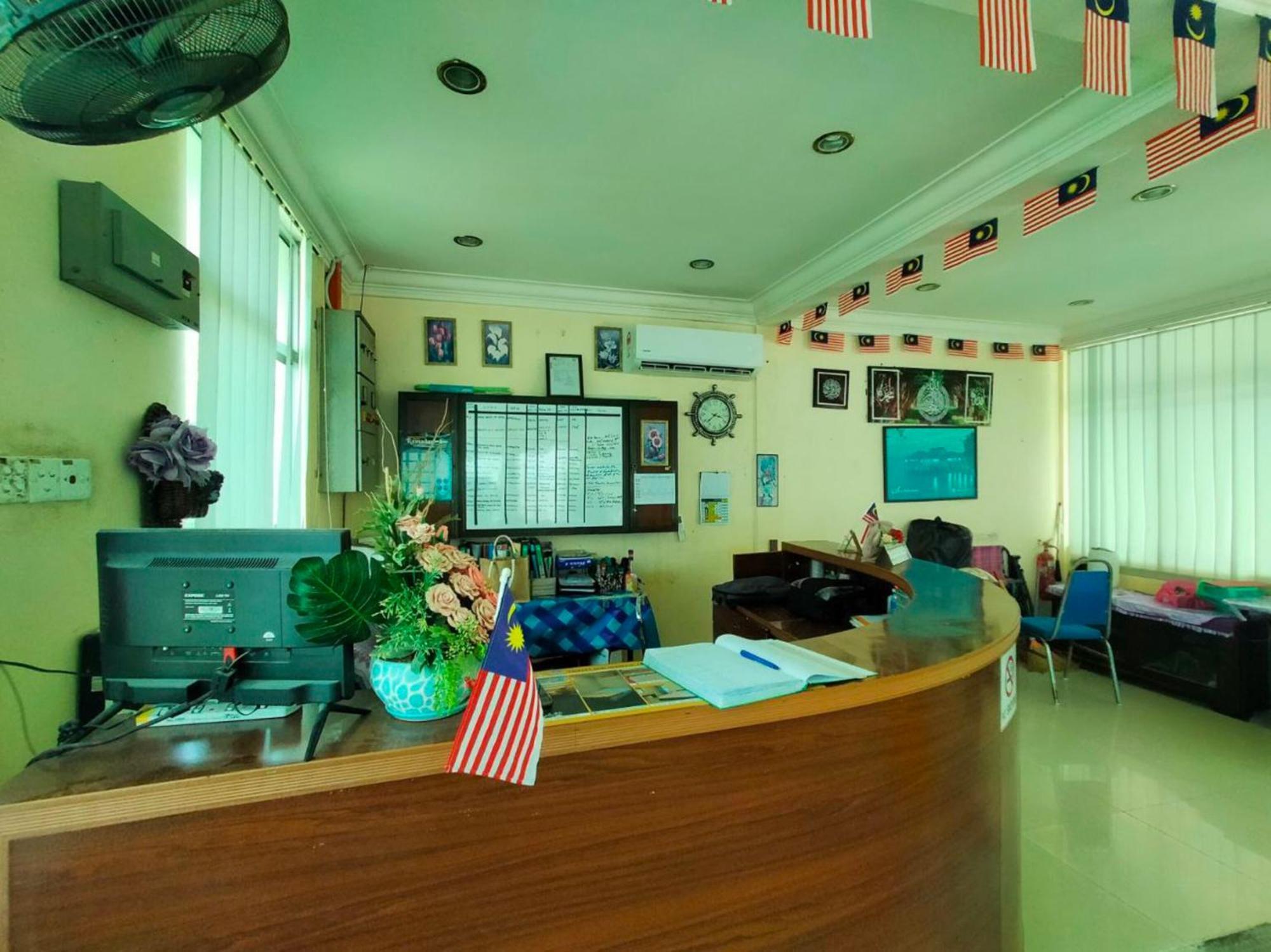 Capital O 91118 Chalet Seri Idaman Bayan Lepas Bagian luar foto
